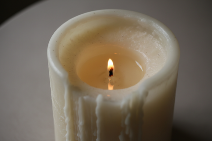 Tunelowanie świecy: Dlaczego wosk zostaje na ściankach i jak to naprawić?