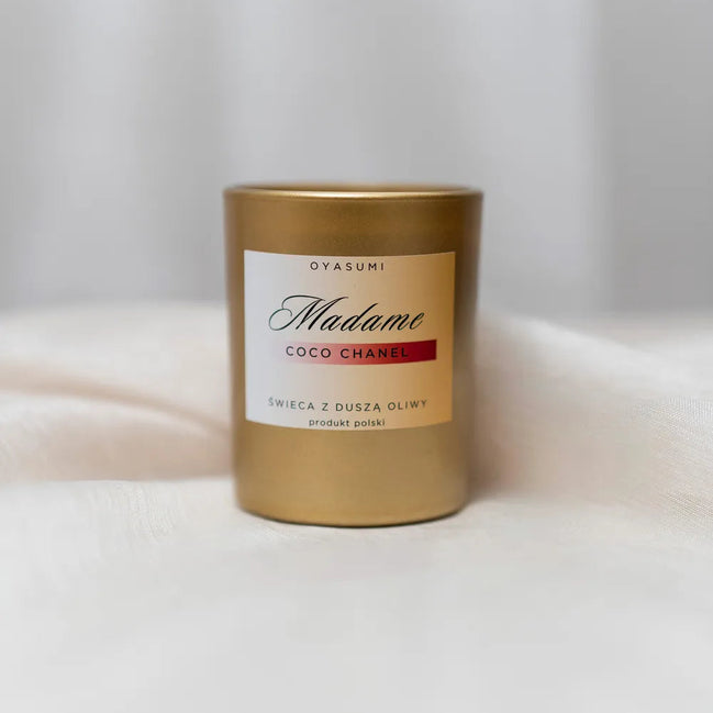 Świeca zapachowa z wosku oliwnego Madame – paryski zapach elegancji | Oyasumi