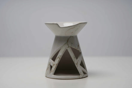 Ceramiczny kominek zapachowy ażurowy