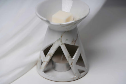 Ceramiczny kominek zapachowy ażurowy