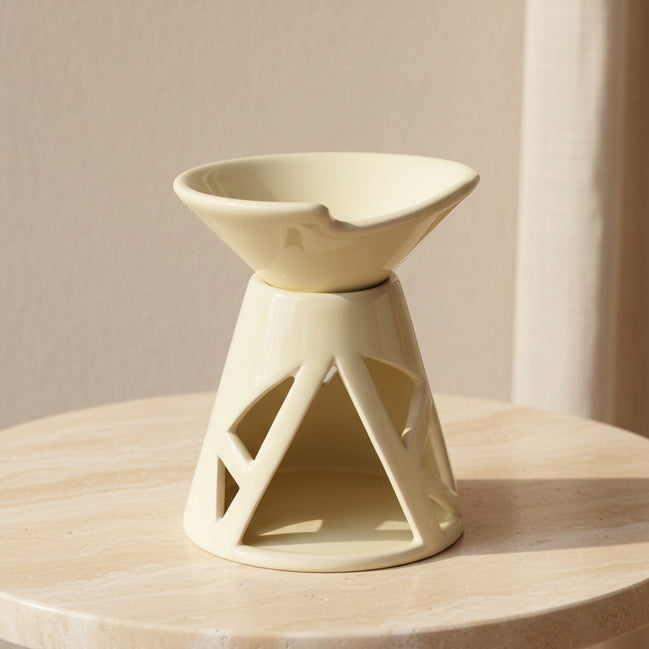 Cytrynowy ceramiczny kominek zapachowy Oyasumi z geometrycznymi wycięciami i zdejmowaną miseczką