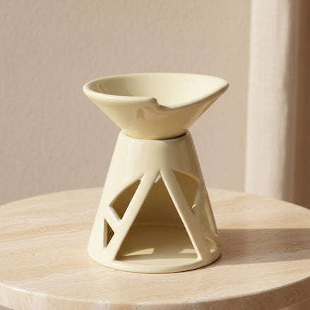 Cytrynowy ceramiczny kominek zapachowy Oyasumi z geometrycznymi wycięciami i zdejmowaną miseczką