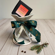 Duftkamin mit durchbrochenem Keramikmuster